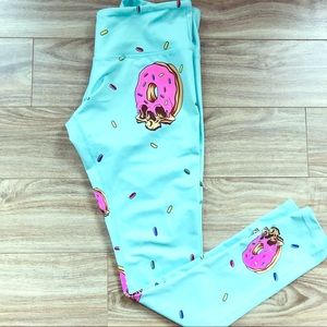 FEED ME FIGHT ME LEGGINGS